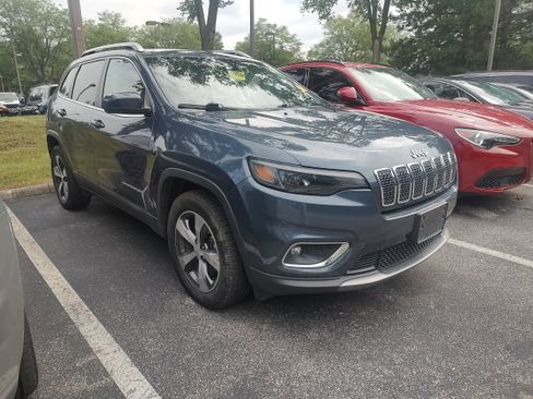 Used 2020 Jeep Cherokee Limited AWD/4WD image 2