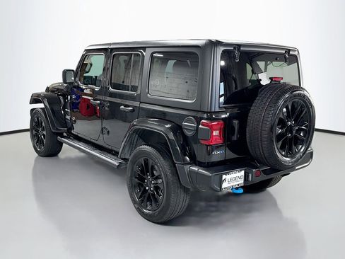 Used 2023 Jeep Wrangler Unlimited Sahara image 9