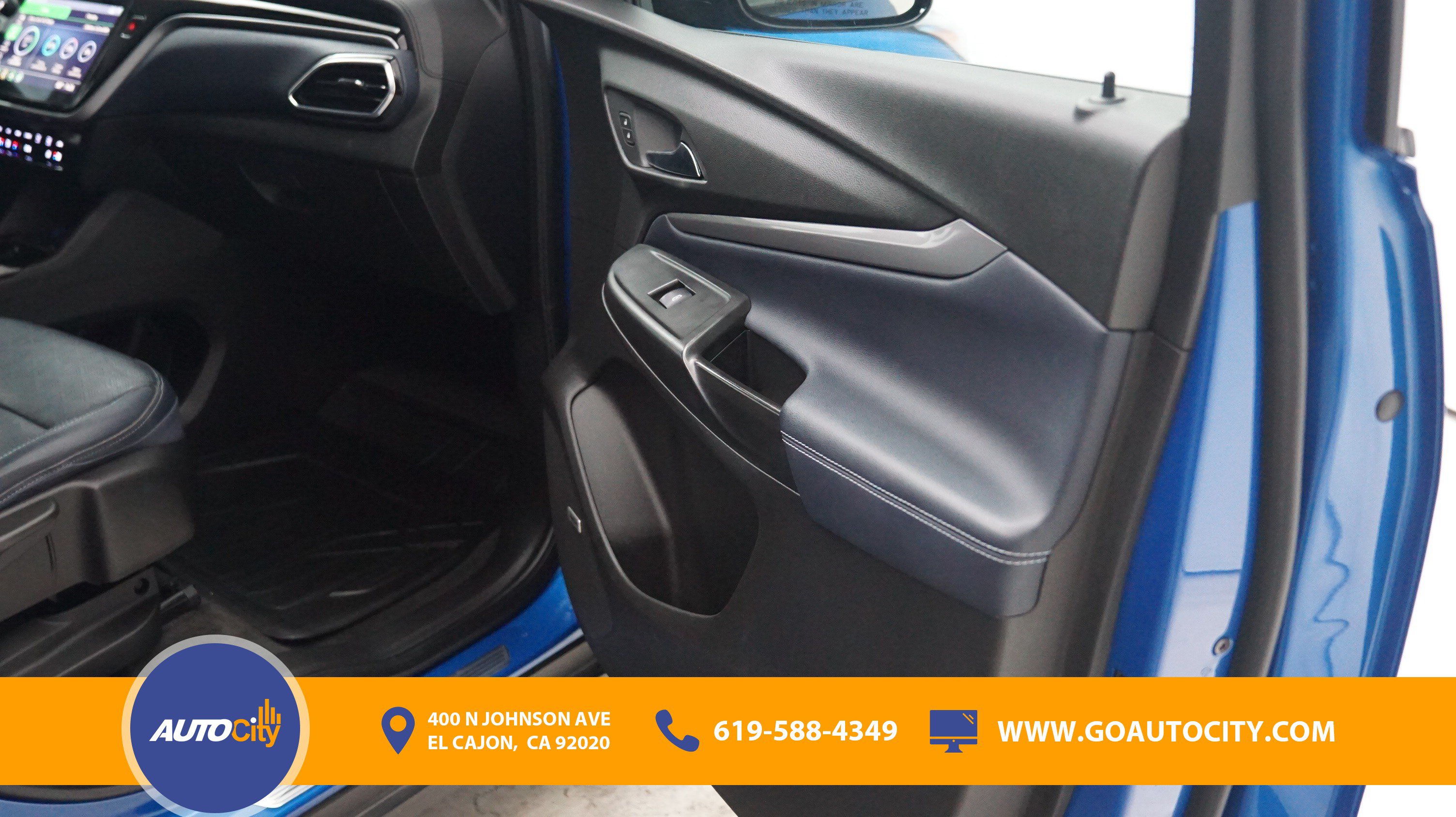 Used 2022 Chevrolet Bolt EUV Premier w/ Sun & Sound Package FWD image 16