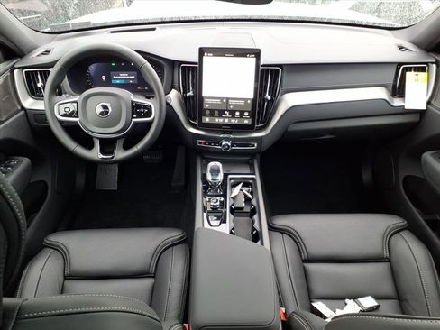 New 2026 Volvo XC60 B5 Ultra w/ Protection Package Premier image 6