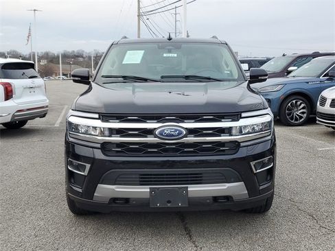 Used 2023 Ford Expedition Limited image 2