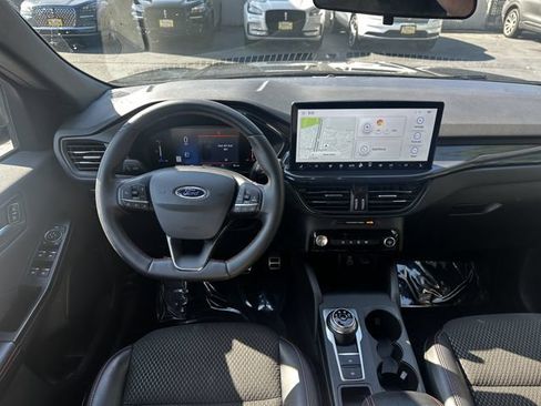 Certified 2024 Ford Escape ST-Line w/ Tech Pack #1 AWD/4WD image 13