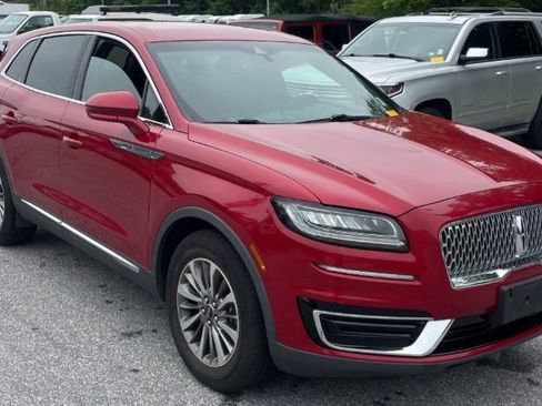 Used 2020 Lincoln Nautilus Premier w/ Equipment Group 101A AWD/4WD image 1