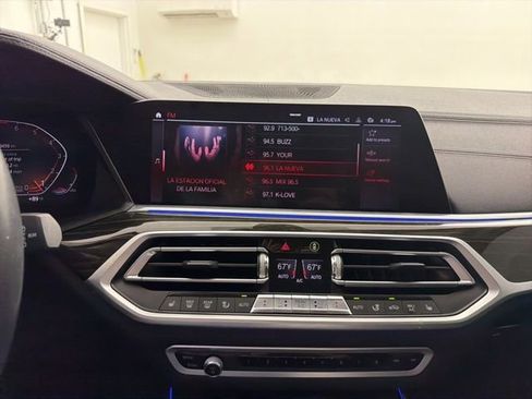 Used 2020 BMW X7 xDrive40i w/ Parking Assistance Package image 11