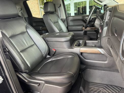 Used 2020 Chevrolet Silverado 1500 LT Trail Boss image 25