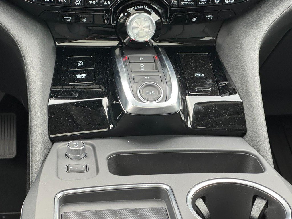 Certified 2026 Acura MDX SH-AWD image 11