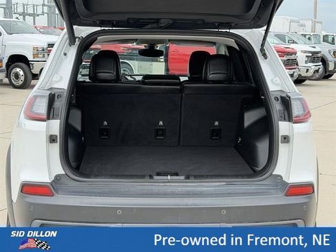 Used 2019 Jeep Cherokee Trailhawk w/ Comfort/Convenience Group AWD/4WD image 5