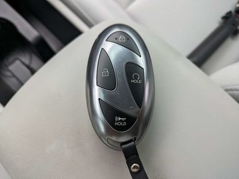 Certified 2025 Hyundai Kona SEL FWD image 30