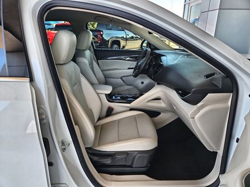 Used 2023 Buick Envision Preferred AWD/4WD image 20