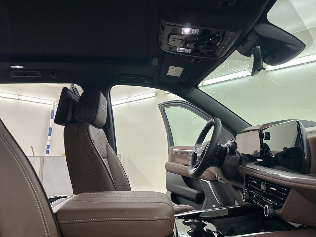 New 2026 Chevrolet Tahoe High Country AWD/4WD image 21