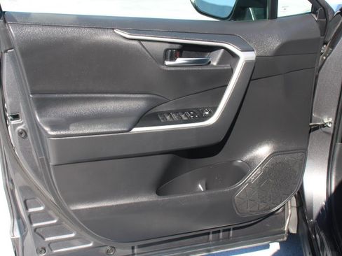 Used 2024 Toyota RAV4 XLE FWD image 10