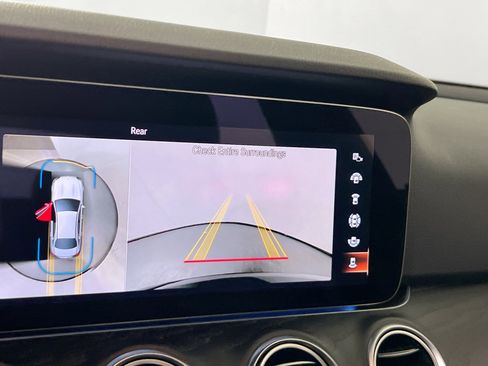 Used 2023 Mercedes-Benz E 350 4MATIC image 14