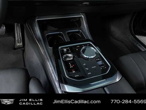 Used 2023 BMW 760i xDrive AWD/4WD image 16