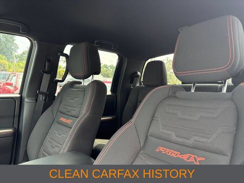 Used 2025 Nissan Frontier PRO-4X AWD/4WD image 4