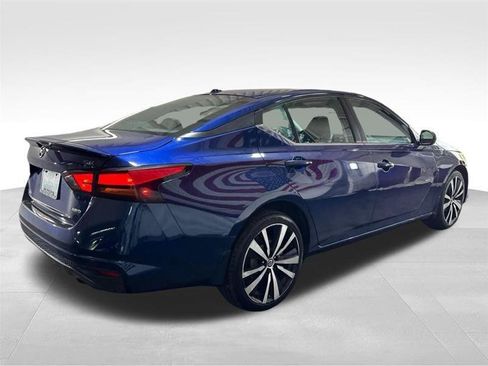 Used 2019 Nissan Altima 2.5 SR AWD/4WD image 5