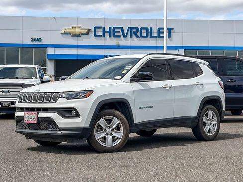 Used 2022 Jeep Compass Latitude AWD/4WD image 1