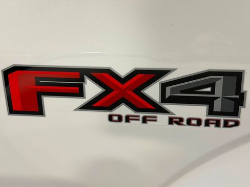 Used 2018 Ford F150 Platinum w/ Equipment Group 701A Luxury AWD/4WD image 44