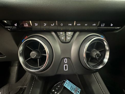 Used 2024 Chevrolet Blazer LT w/ Redline Edition FWD image 31