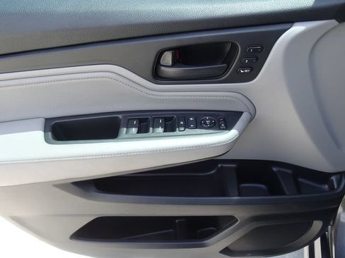 Certified 2018 Honda Odyssey Touring image 8