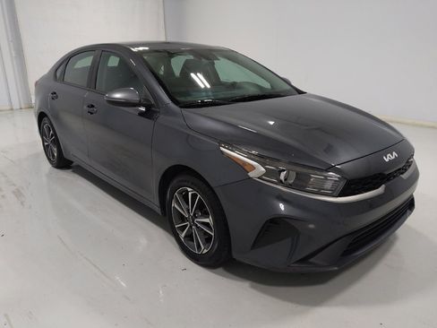 Used 2023 Kia Forte LXS w/ LXS Technology Package FWD image 13
