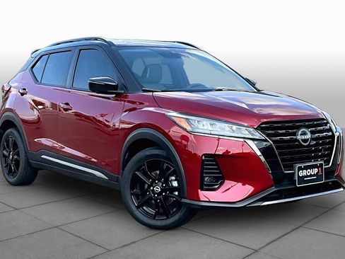 Certified 2024 Nissan Kicks SR w/ SR Premium Package FWD image 3