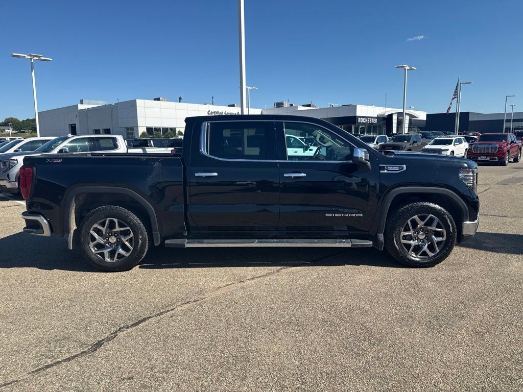 Used 2024 GMC Sierra 1500 SLT w/ SLT Premium Plus Package AWD/4WD image 8