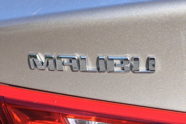 Certified 2025 Chevrolet Malibu LS FWD image 16