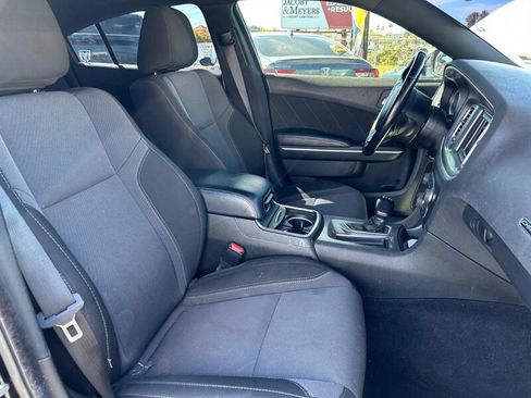 Used 2022 Dodge Charger SXT image 20
