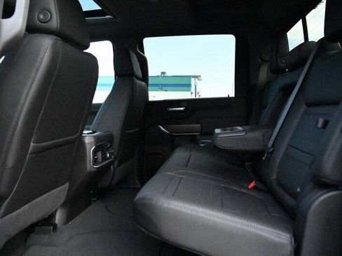 Used 2022 GMC Sierra 3500 Denali w/ Denali Ultimate Package AWD/4WD image 34