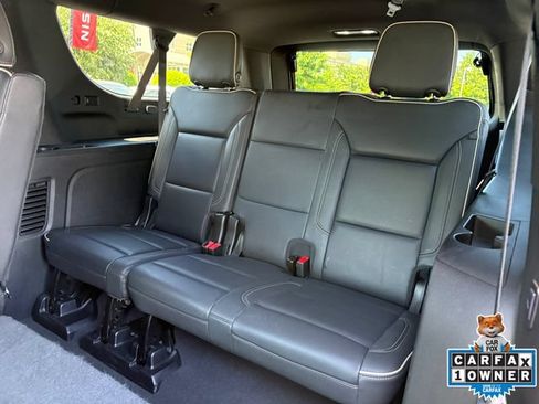Used 2024 Chevrolet Suburban Premier RWD image 24