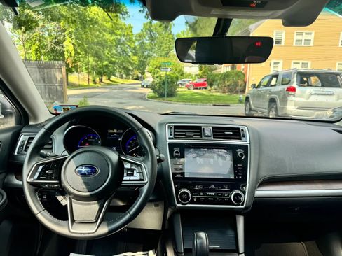 Used 2019 Subaru Outback 2.5i Limited AWD/4WD image 11
