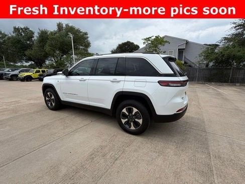 Used 2022 Jeep Grand Cherokee Limited 4xe image 2