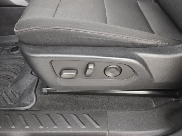 Used 2023 Chevrolet Colorado Trail Boss w/ LPO, Dark Essentials Package AWD/4WD image 27