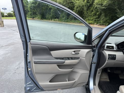 Used 2014 Honda Odyssey EX-L image 22