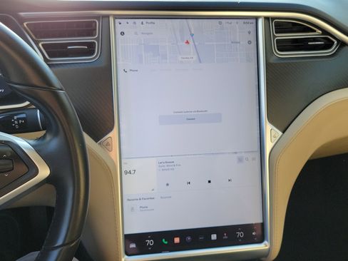 Used 2017 Tesla Model S 75D image 10