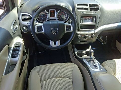 Used 2013 Dodge Journey SXT w/ Flexible Seating Group FWD image 11