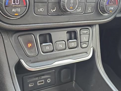 Certified 2018 GMC Terrain SLT w/ Preferred Package AWD/4WD image 22