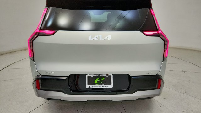 Used 2024 Kia EV9 GT-Line AWD/4WD image 27