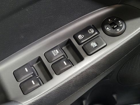 Used 2017 Kia Forte LX FWD image 27