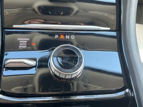 Used 2023 Jeep Grand Cherokee L Limited AWD/4WD image 29