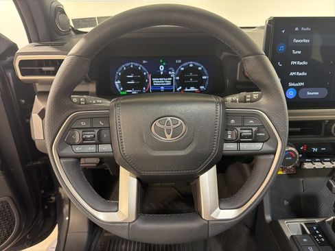 Used 2025 Toyota 4Runner TRD Off-Road Premium image 14