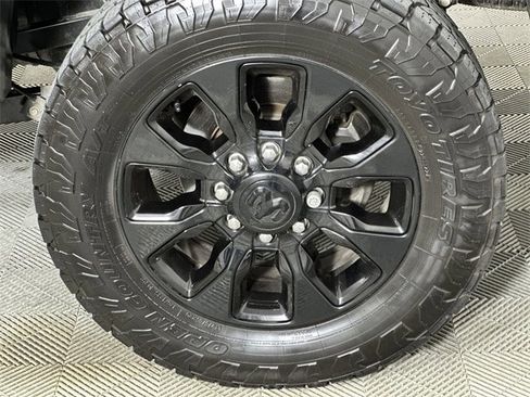 Used 2023 RAM 2500 Limited image 34