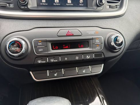 Used 2020 Kia Sorento EX FWD image 38