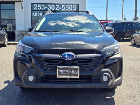 Used 2024 Subaru Outback Premium AWD/4WD image 3
