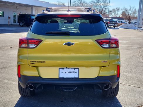 Used 2023 Chevrolet TrailBlazer RS w/ Sun and Liftgate Package image 5