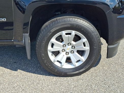 Used 2016 Chevrolet Colorado LT w/ LT Convenience Package AWD/4WD image 8