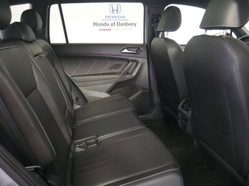 Used 2024 Volkswagen Tiguan SE R-Line AWD/4WD image 8