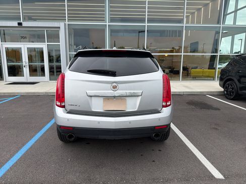 Used 2010 Cadillac SRX Luxury AWD/4WD image 6
