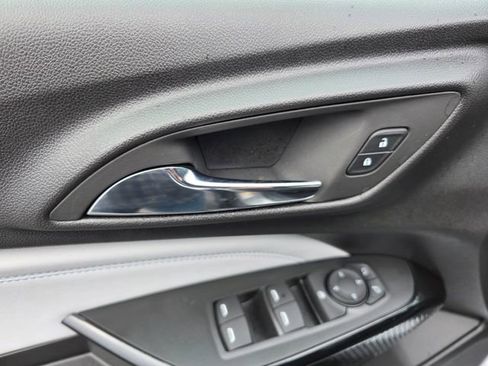 New 2026 Chevrolet Trax LT w/ LT Convenience Package FWD image 10