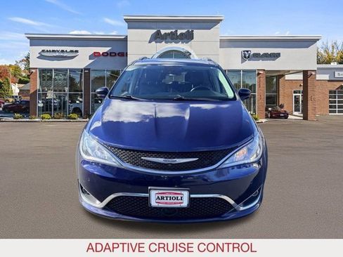 Certified 2019 Chrysler Pacifica Touring-L Plus w/ Advanced Safetytec Group image 3